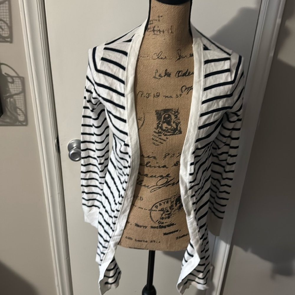 TART size xs cardigan